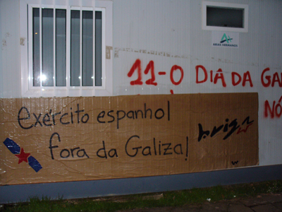 Cartaz de solidariedade em Ferrol