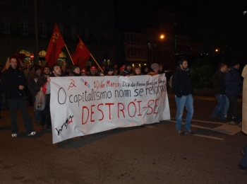 Faixa de BRIGA na mobiliza�om da CIG em Compostela